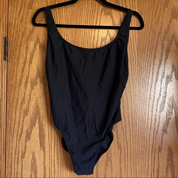 NEW J.Crew Plunging scoopback one-piece swimsuit - Picture 2 of 7
